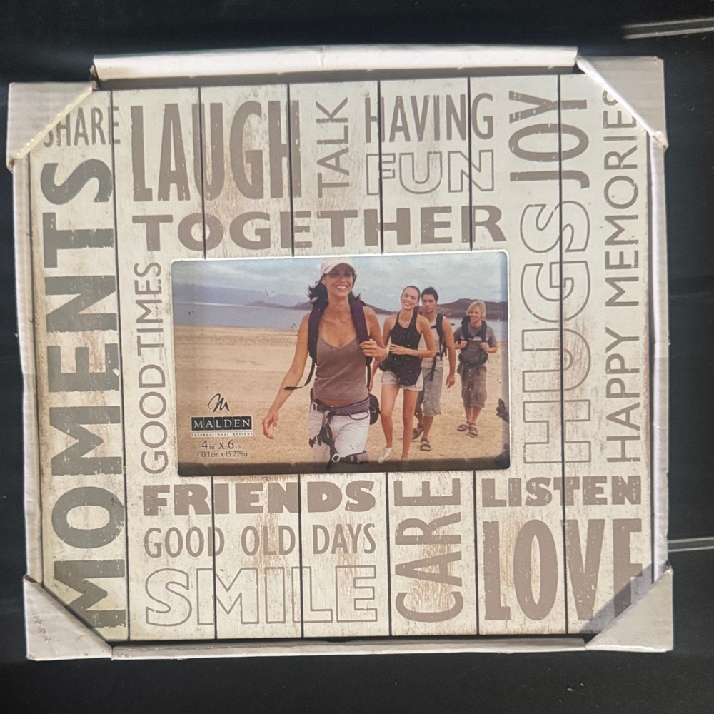 Malden 4x6 photo frame.